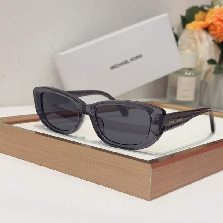 Picture of Michael Kors Sunglasses _SKUfw81854082fw